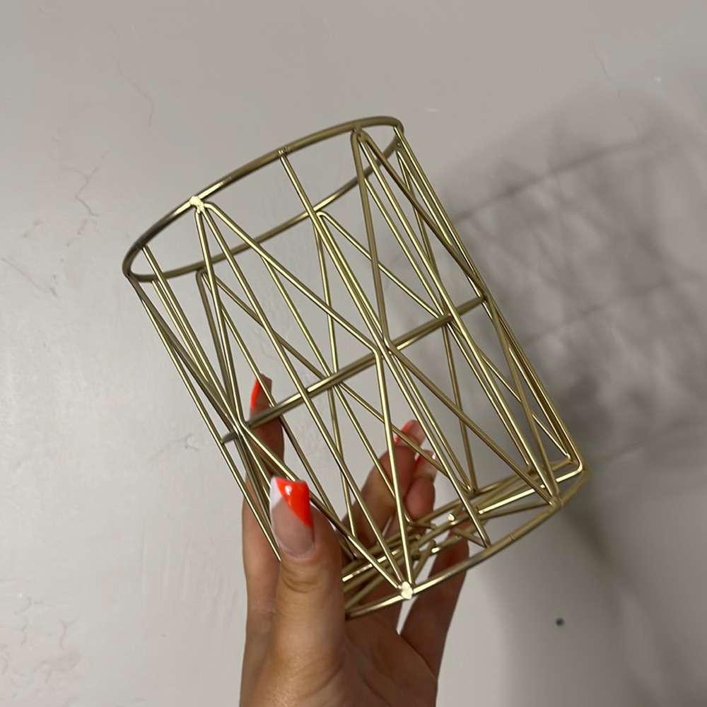 Gold metal candle holder
